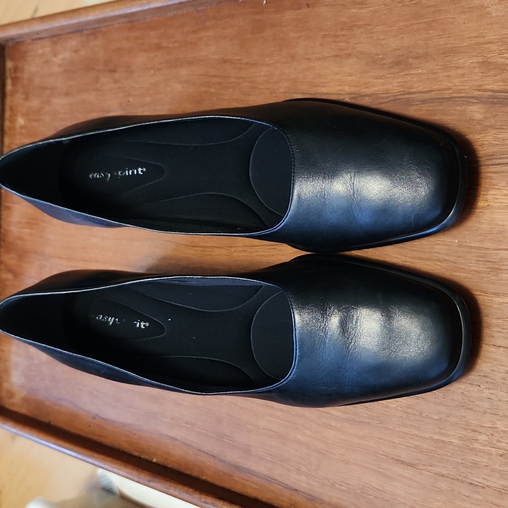 Easy Spirit Black Leather Shoes